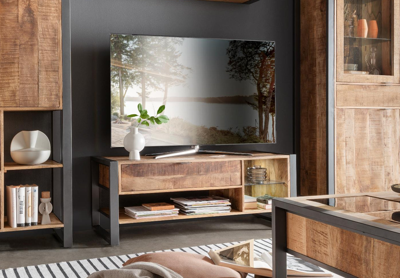 TV Lowboard Cayro Mangoholz massiv multifarbig inkl. Beleuchtung B/H/T 129/180 x 49 x 49 cm