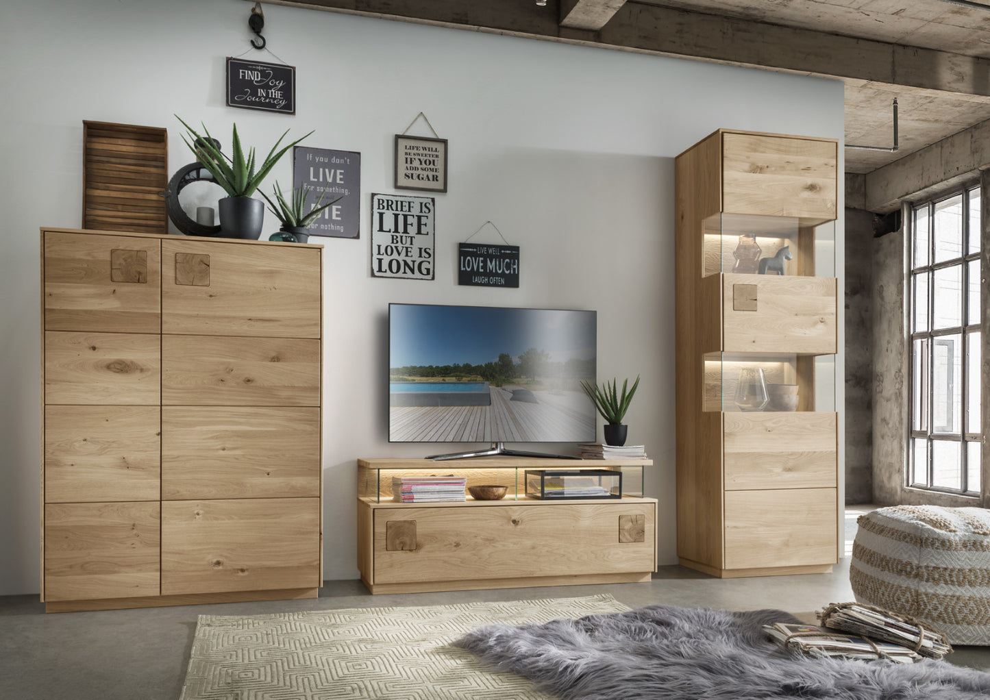 TPT Davos TV Lowboard Wildeiche massiv natur/blanco geölt, inkl. Beleuchtung B/H/T 130 x 56 x 44 cm