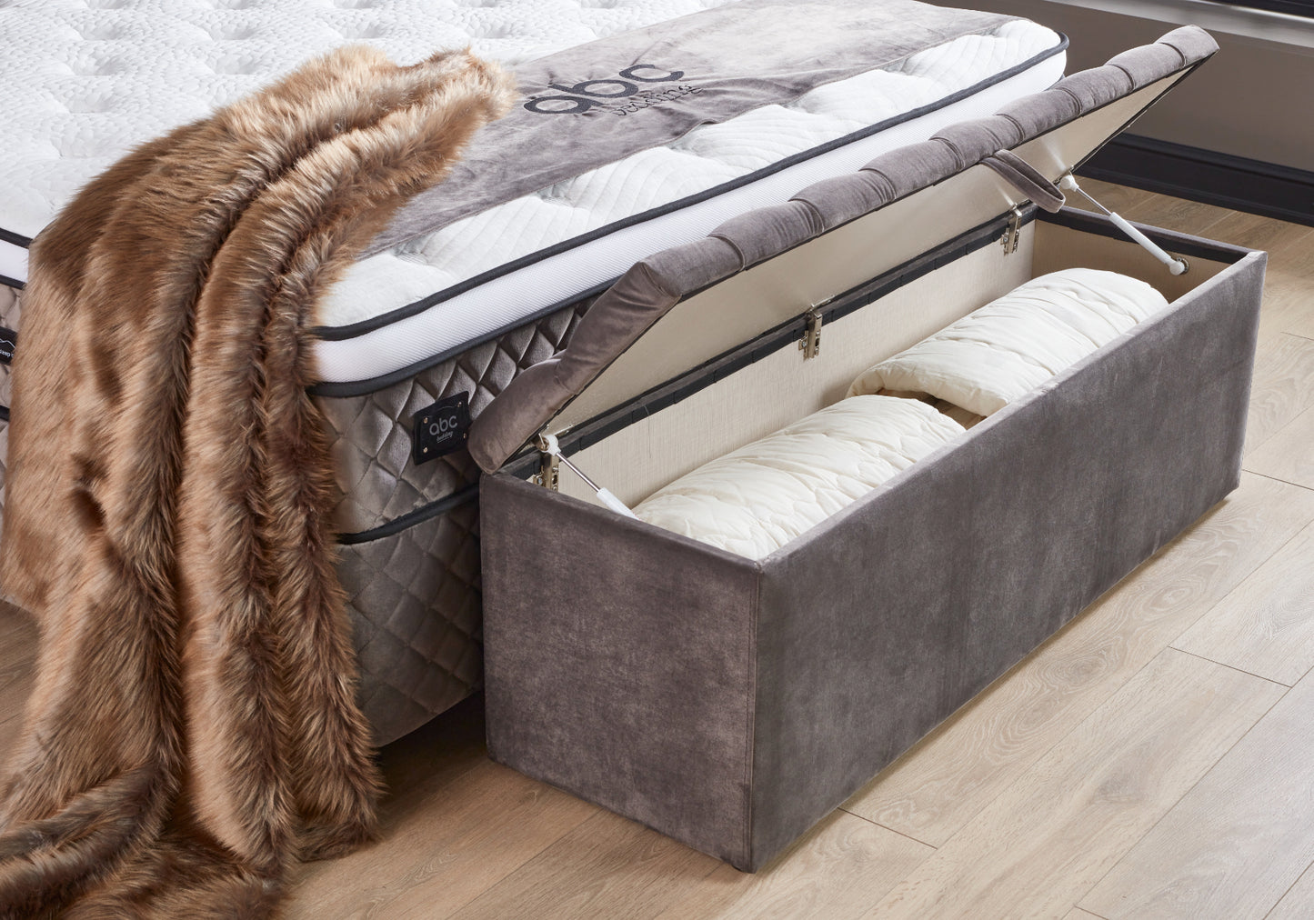Boxspringbett Hadise Grau mit Bettkasten Breite 160-180 x 200 cm