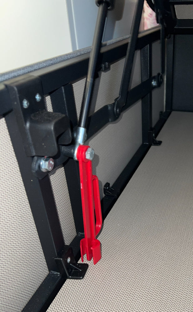 Boxspringbett Sheraton Cremeweiß Voll-orthopädisches Komfortbett mit Bettkasten, Stauraum, inkl. kostenlose Lieferung und Montage, inkl. Beleuchtung und integrierten Steckdosen im Kopfteil