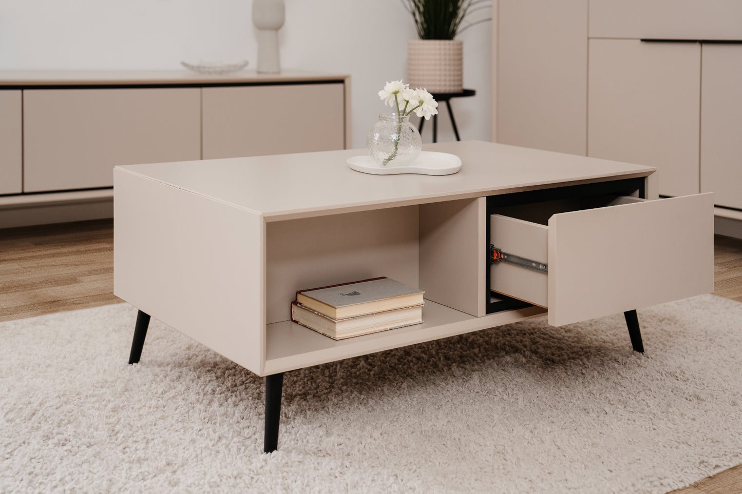 Finori Couchtisch Sand/Schwarz ca. B/H/T 94 x 40 x 55 cm