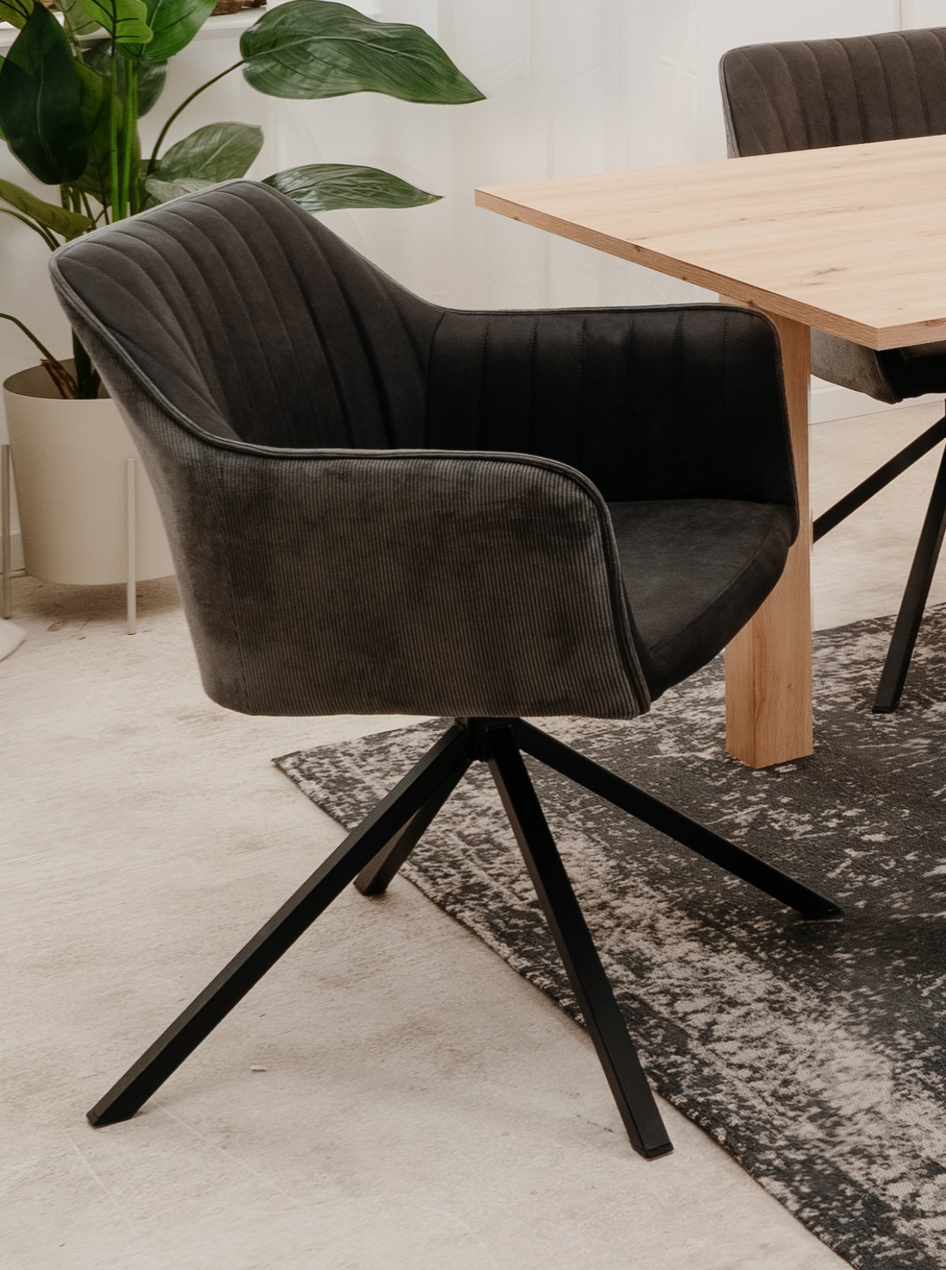 Finori Polsterstuhl Ray 70A mit Armlehnen drehbar Grau/Beige B/H/T ca. 58,5 x 81 x 60 cm
