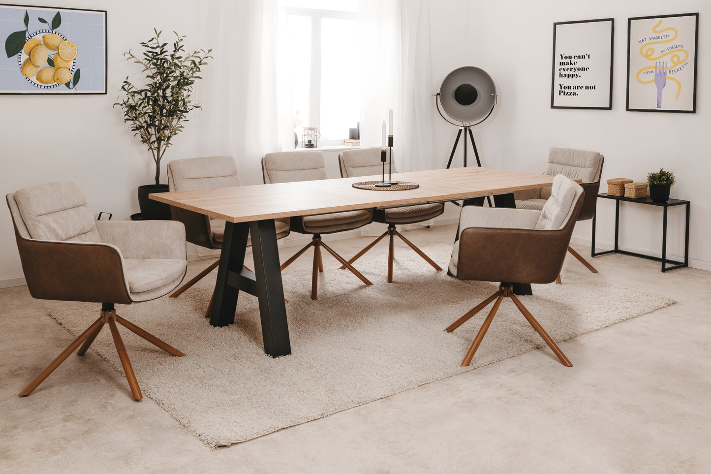 Finori Polsterstuhl Logan 70A mit Armlehnen drehbar Cord Beige/Anthrazit B/H/T ca. 59 x 88 x 63 cm