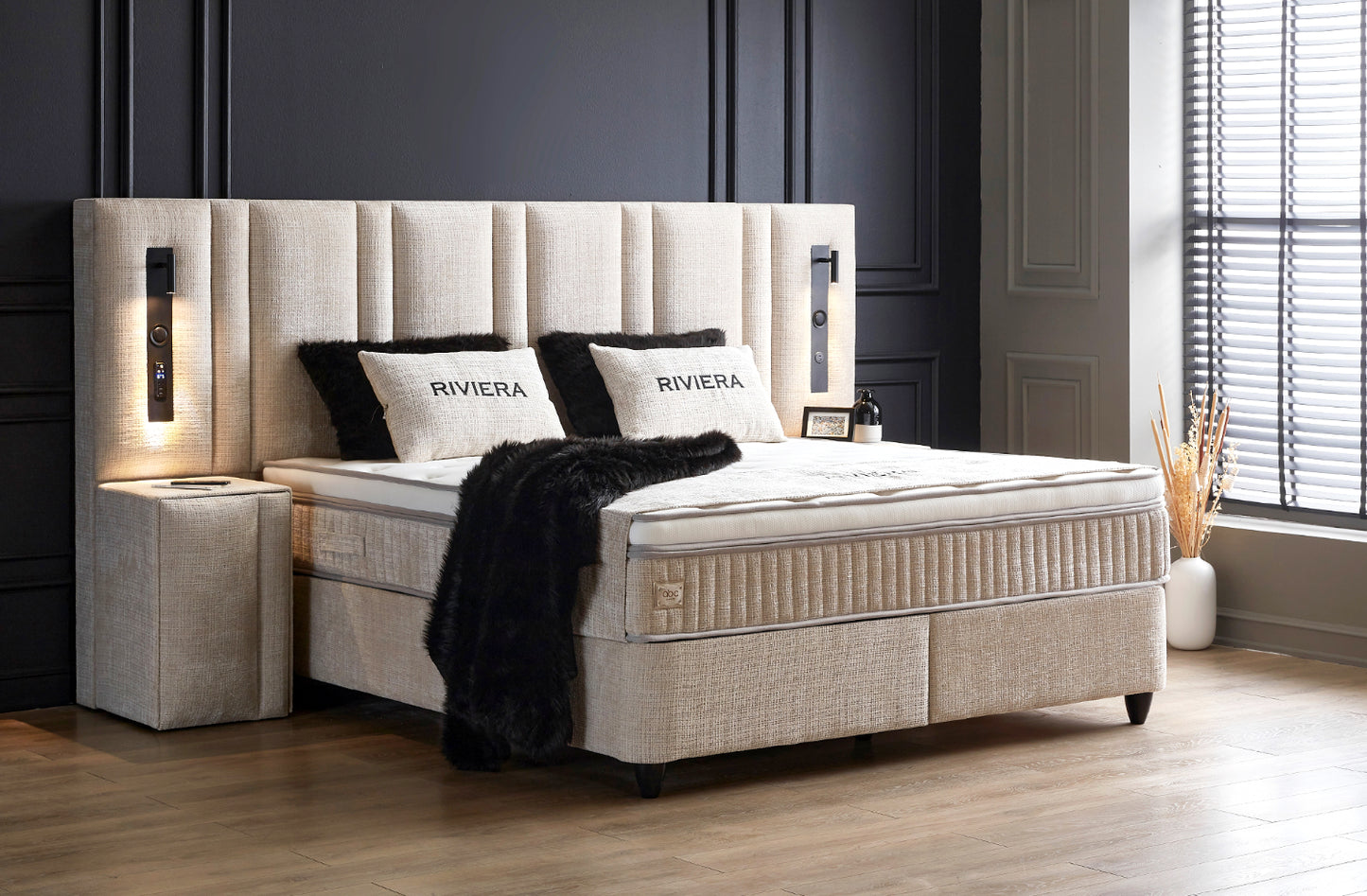 Boxspringbett Riviera Sandbeige Voll-orthopädisches Komfortbett mit Bettkasten, Stauraum, inkl. kostenlose Lieferung und Montage, inkl. Beleuchtung und integrierten USB-Steckdose im Kopfteil