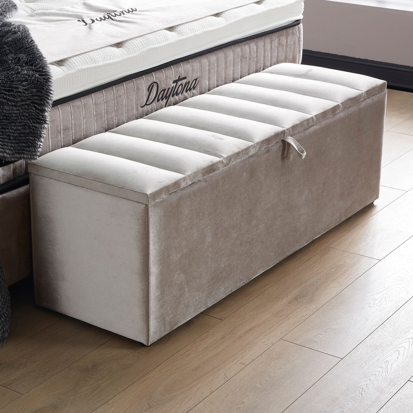 Boxspringbett Daytona Beige Voll-orthopädisches Komfortbett mit Bettkasten, Stauraum, inkl. kostenlose Lieferung und Montage