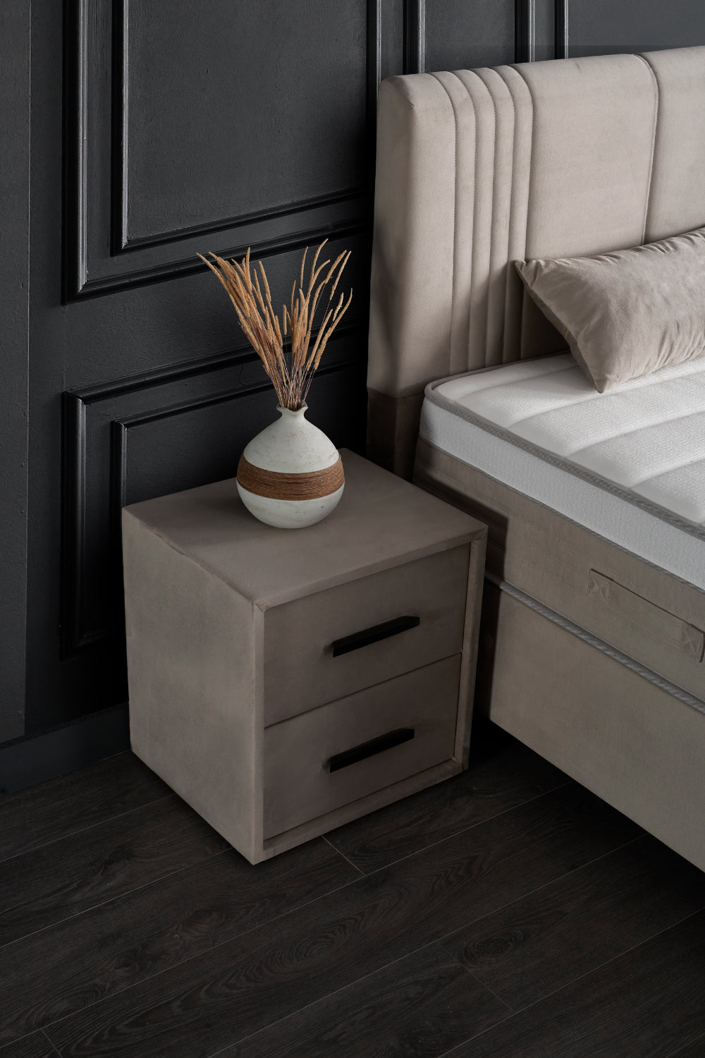 Boxspringbett Belicia Beige Voll-orthopädisches Komfortbett mit Bettkasten, Stauraum, inkl. kostenlose Lieferung und Montage