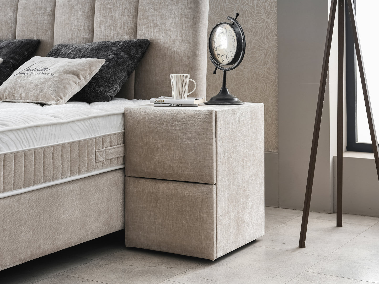 Boxspringbett Lucia Hellgrau/Beige Voll-orthopädisches Komfortbett mit Bettkasten, Stauraum, inkl. kostenlose Lieferung und Montage