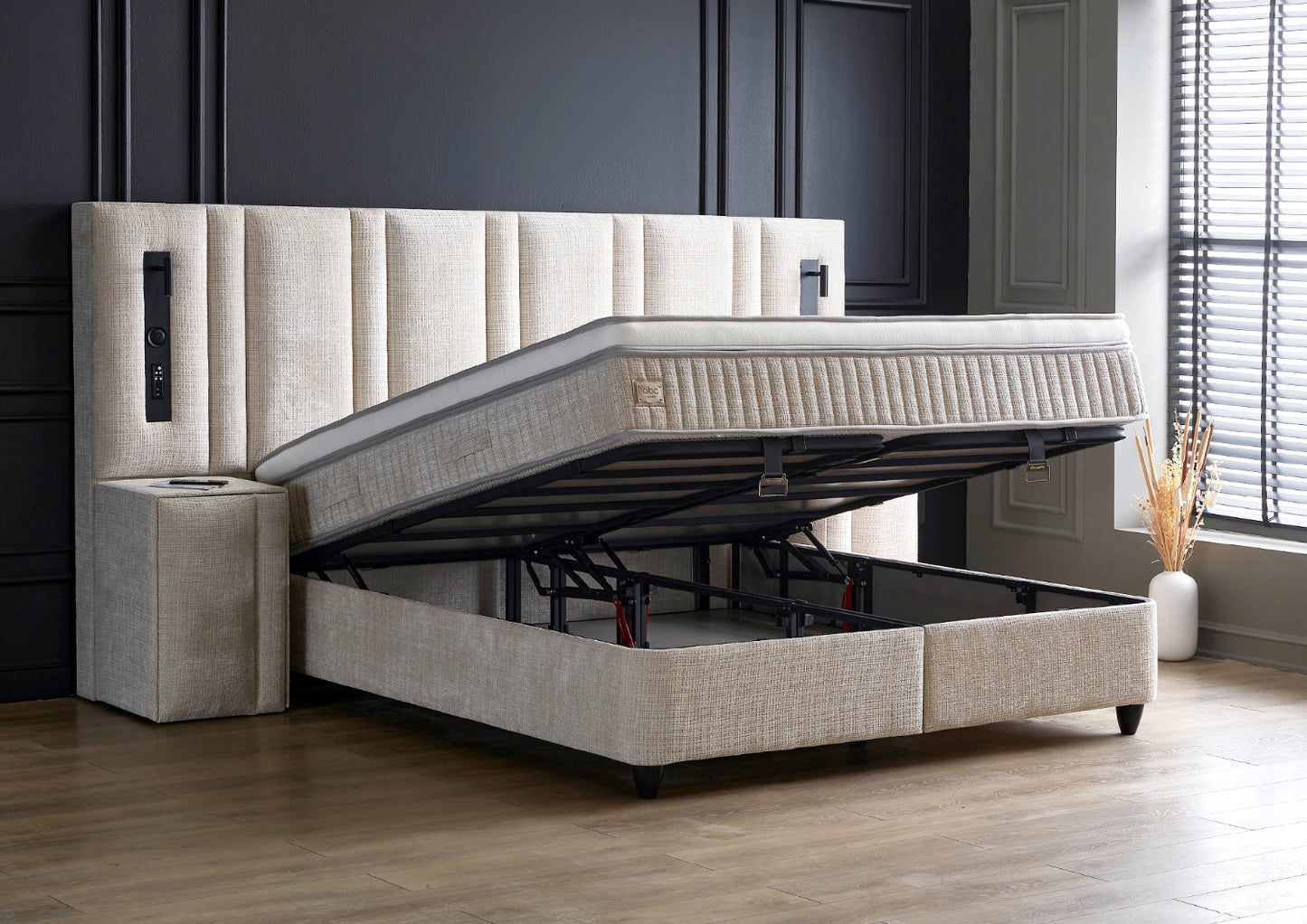 Boxspringbett Riviera Sandbeige Voll-orthopädisches Komfortbett mit Bettkasten, Stauraum, inkl. kostenlose Lieferung und Montage, inkl. Beleuchtung und integrierten USB-Steckdose im Kopfteil