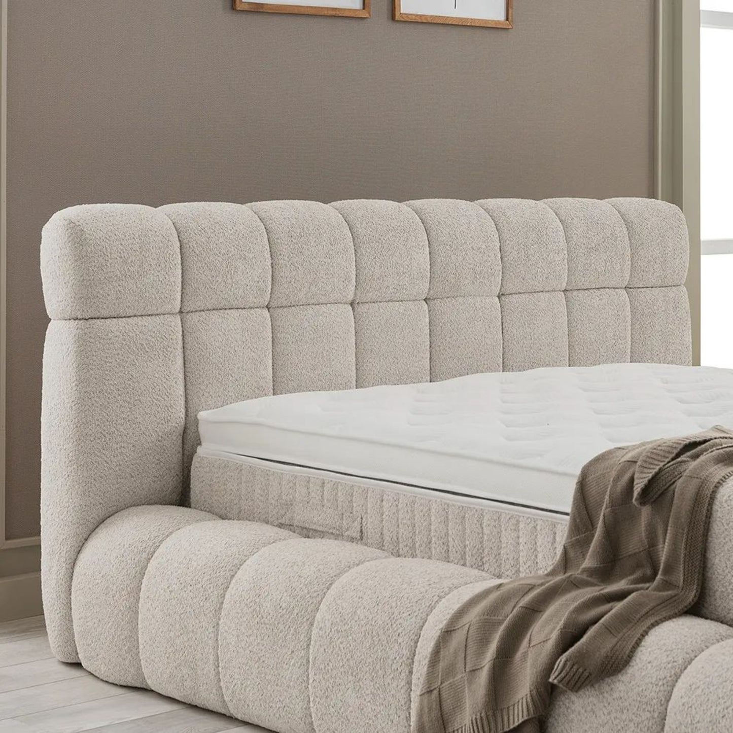 Boxspringbett Raina Beige Voll-orthopädisches Komfortbett mit Bettkasten, Stauraum, inkl. kostenlose Lieferung und Montage