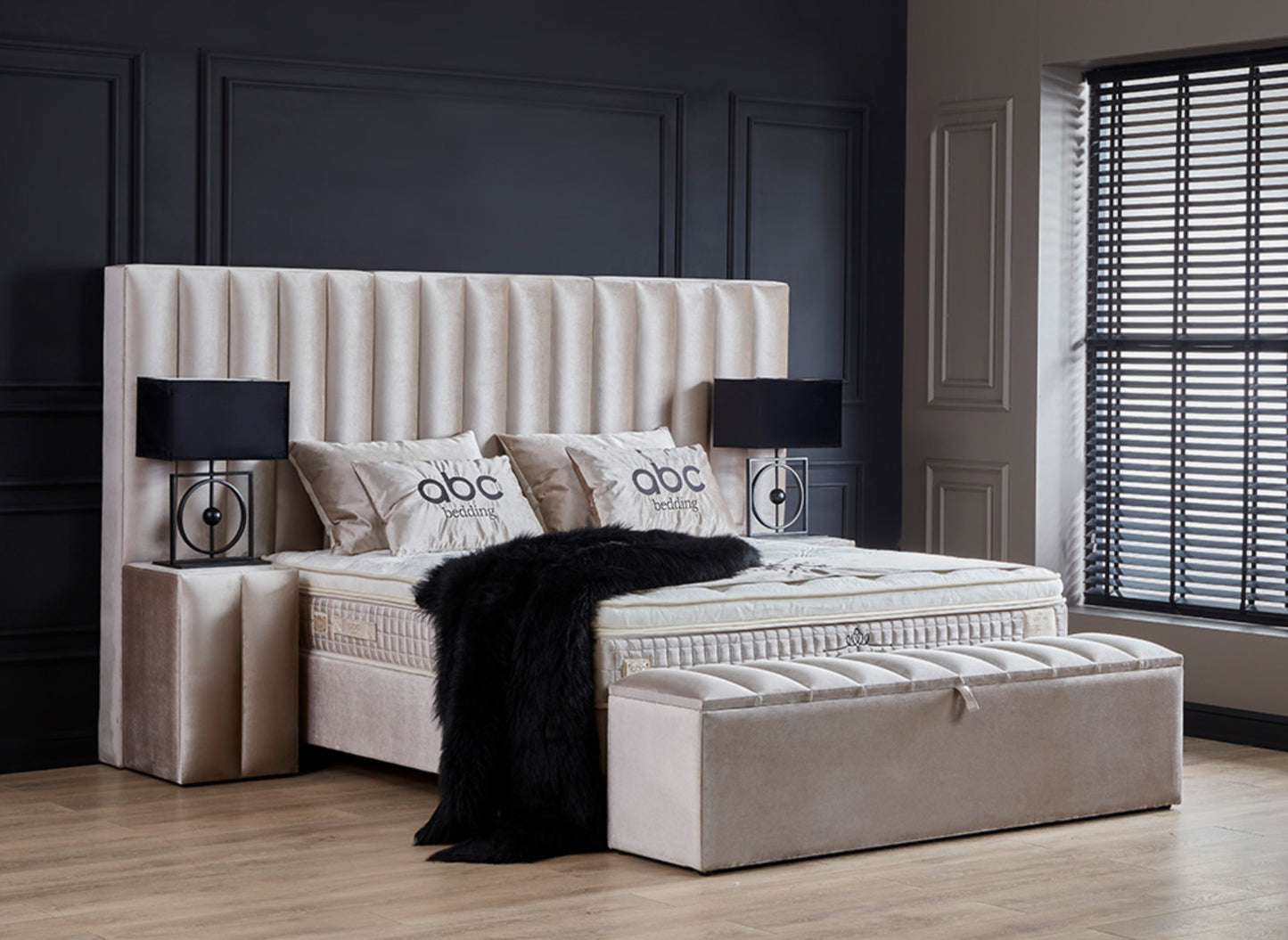Boxspringbett Oscar Beige Voll-orthopädisches Komfortbett mit Bettkasten, Stauraum, inkl. kostenlose Lieferung und Montage