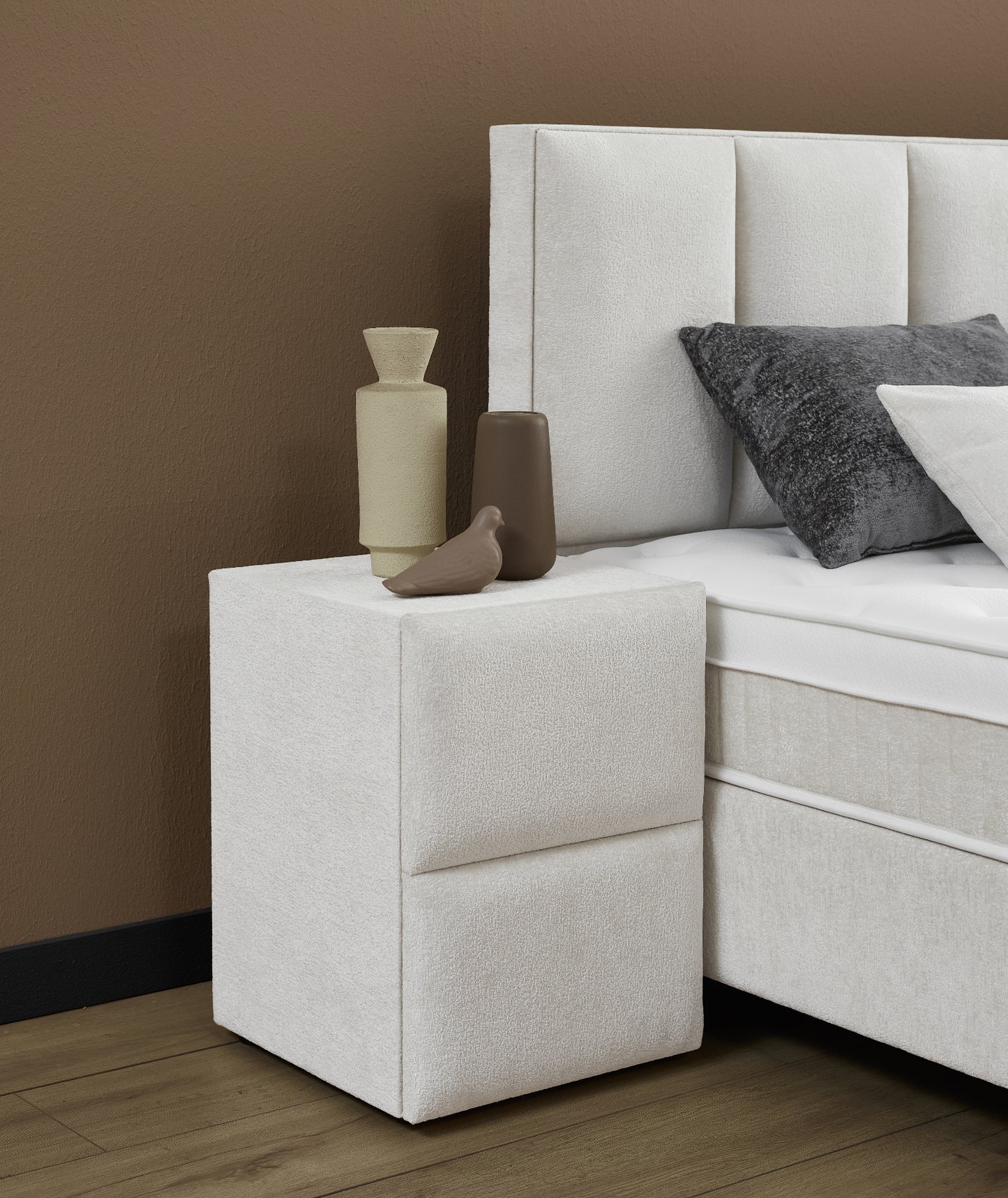 Boxspringbett Lucas Cremeweiß/Hellbeige Voll-orthopädisches Komfortbett mit Bettkasten, Stauraum, inkl. kostenlose Lieferung und Montage