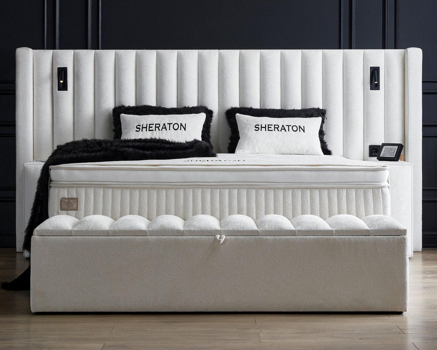 Boxspringbett Sheraton Cremeweiß Voll-orthopädisches Komfortbett mit Bettkasten, Stauraum, inkl. kostenlose Lieferung und Montage, inkl. Beleuchtung und integrierten Steckdosen im Kopfteil