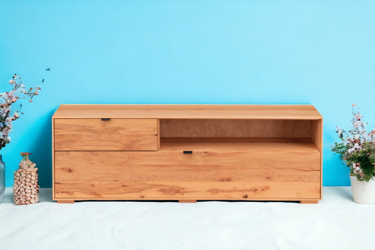 TPT Zerro TV Lowboard mit Schubladen massiver Kernbuche/Eiche B/H/T 155 x 50 x 42 cm