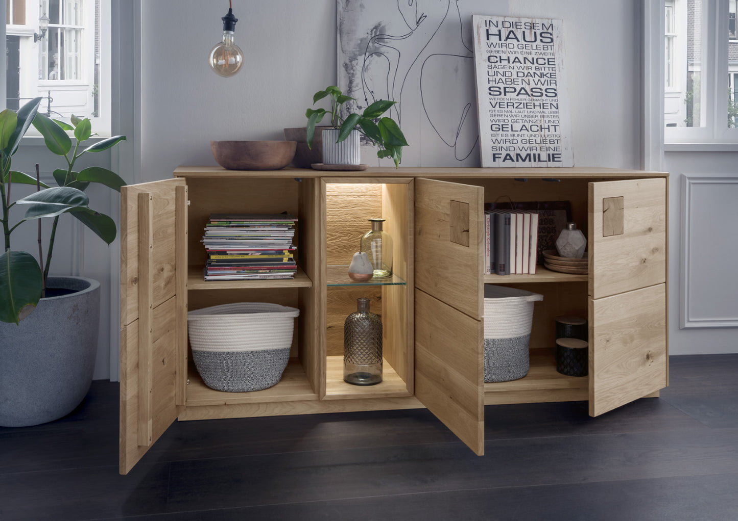 TPT Davos Sideboard 3-türig Wildeiche massiv natur/blanco geölt, inkl. Beleuchtung B/H/T 170 x 80 x 44 cm