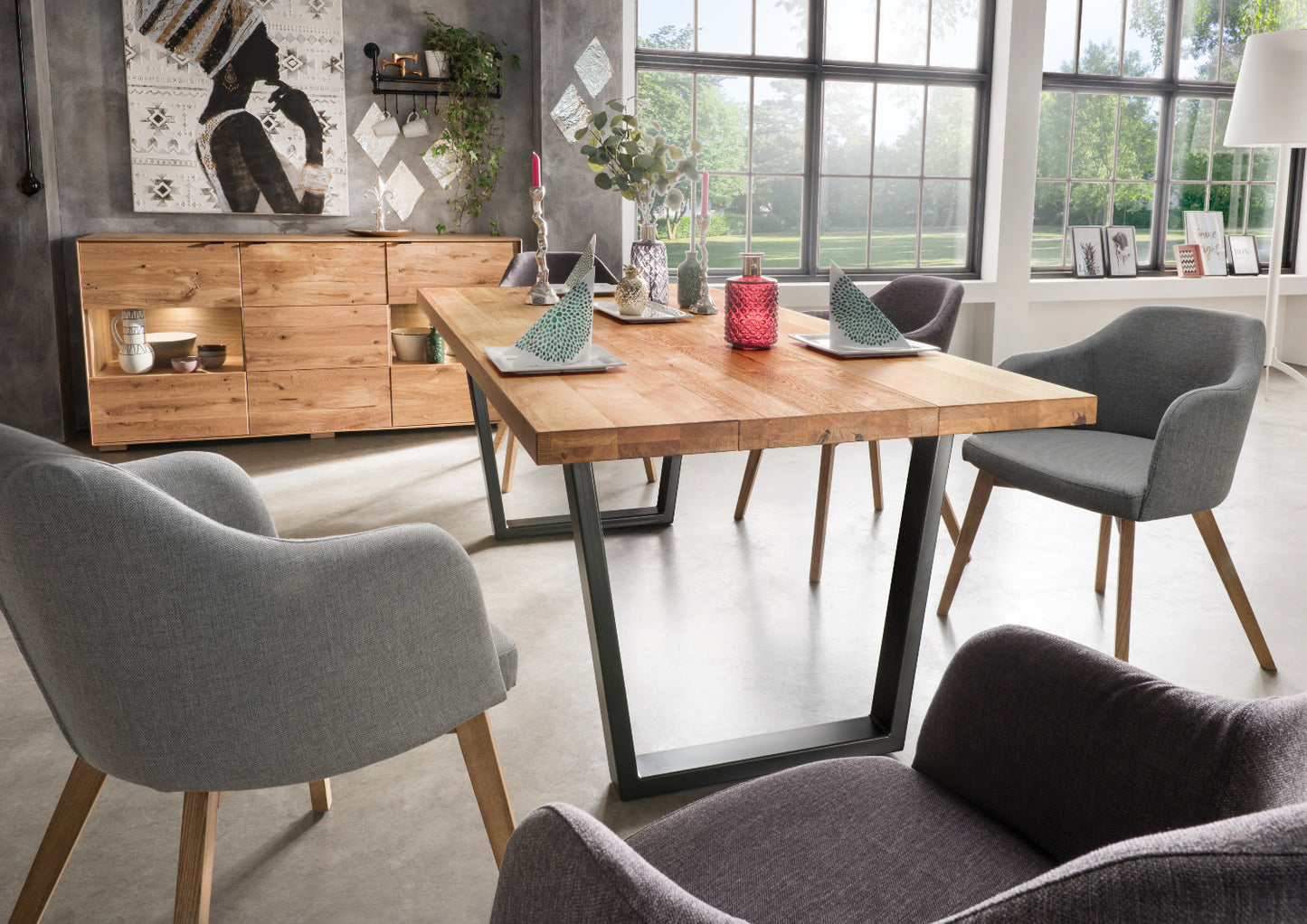TPT Zerro Sideboard 3-türig mit 2 Glasfronten inkl. Beleuchtung, massiver Kernbuche/Eiche B/H/T 180 x 85 x 42 cm