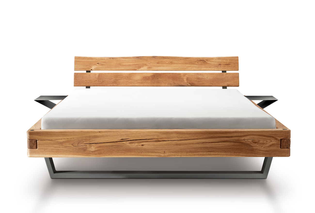 TPT Balkenbett 820-II-III mit Holzkopfteil, Wildeiche massiv natur geölt Breite 140-200 x 200 cm