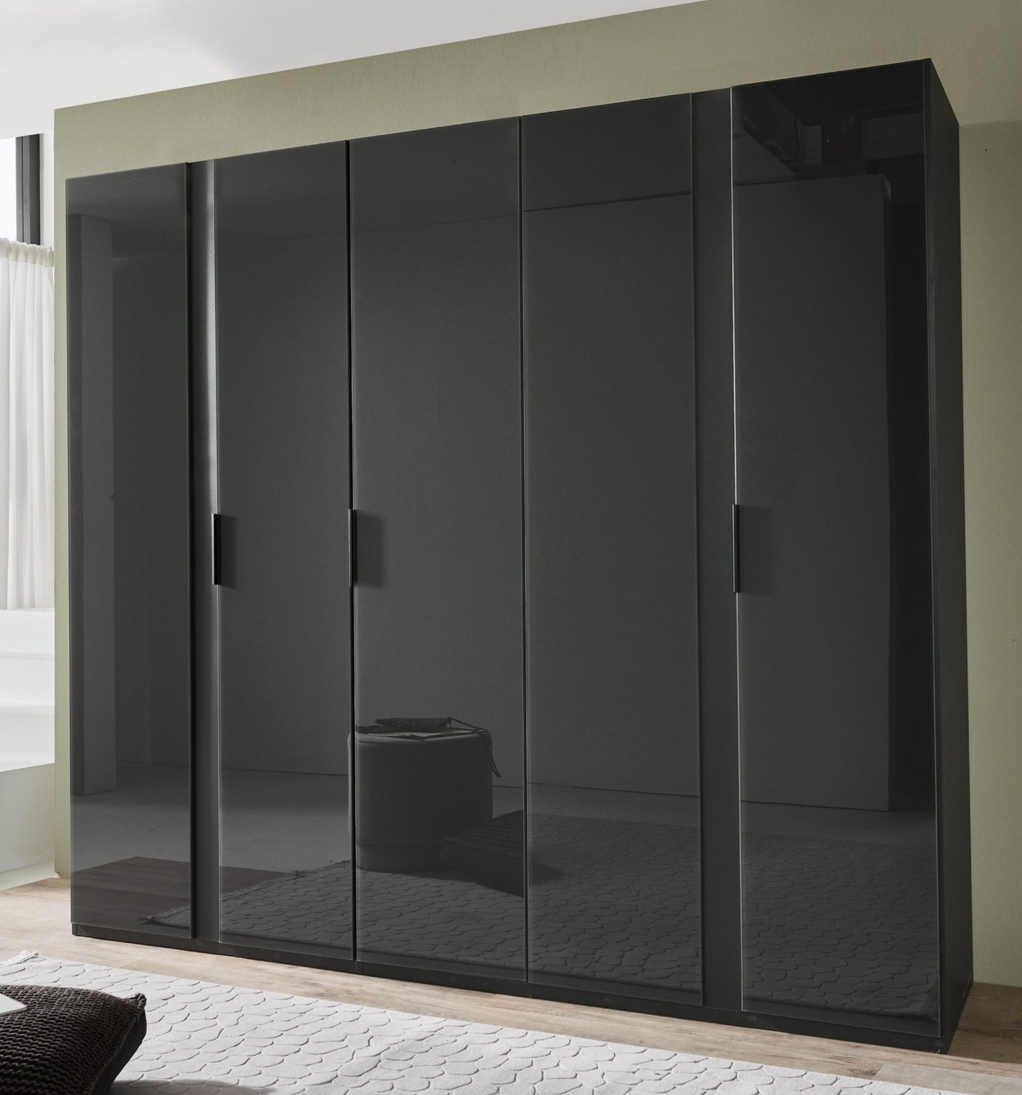 Drehtürenschrank Rimini Farbglas 5-türig B/H/T ca. 250 x 216 x 58 cm