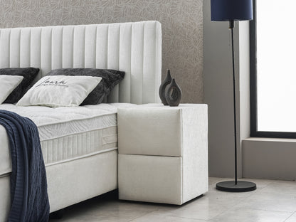 Boxspringbett Laura Cremeweiß Voll-orthopädisches Komfortbett mit Bettkasten, Stauraum, inkl. kostenlose Lieferung und Montage